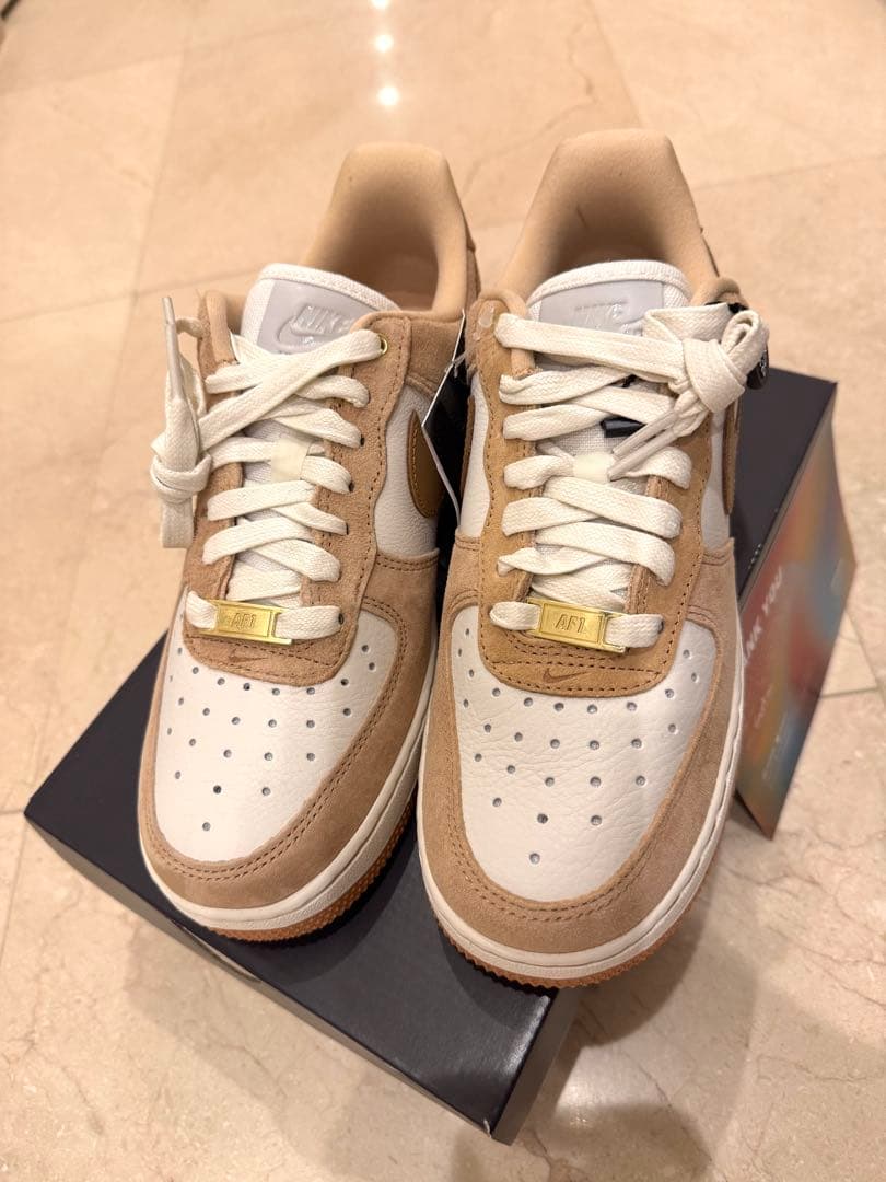 【人気モデル】 WMNS Air Force 1Low LXX \"Flax\"