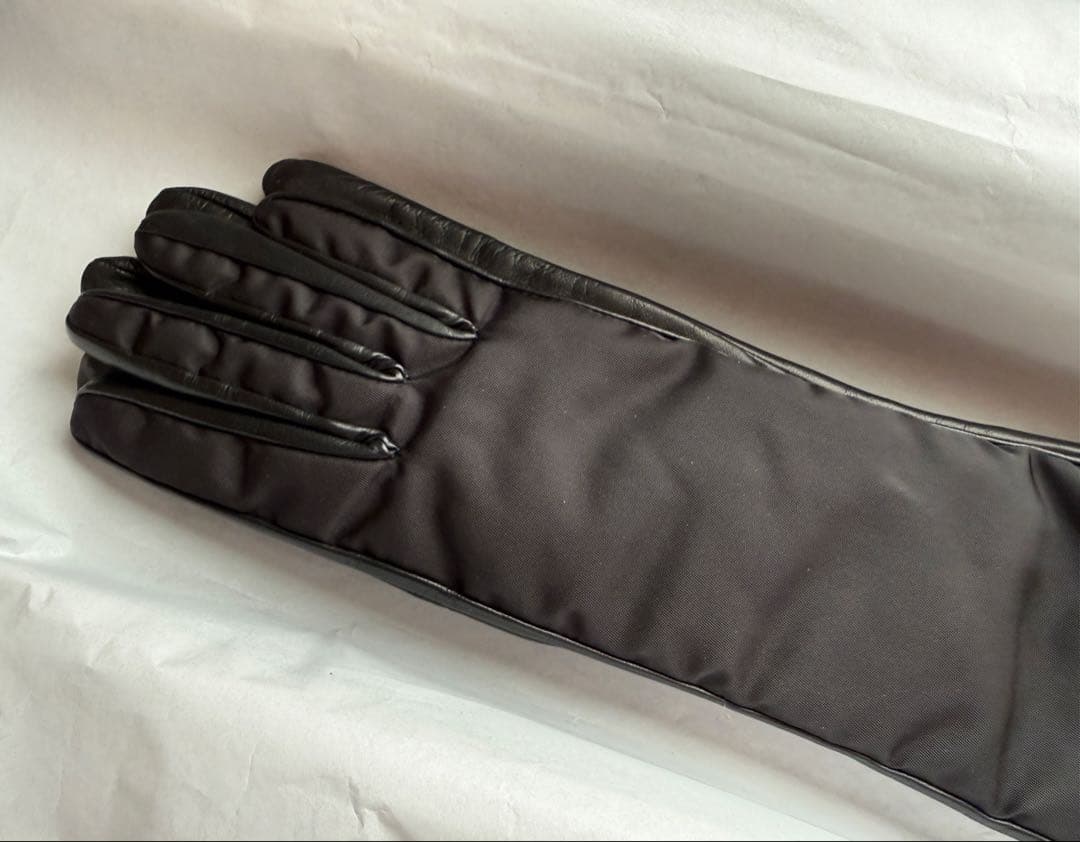 PRADA プラダ ナイロン×ナッパレザー グローブ