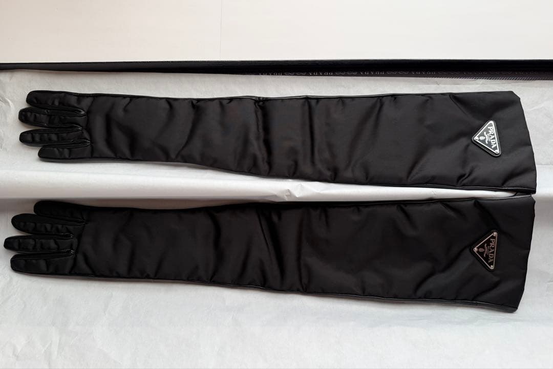 PRADA プラダ ナイロン×ナッパレザー グローブ