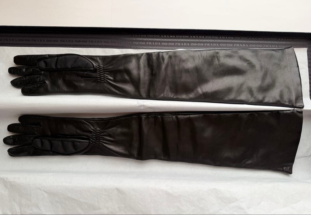 PRADA プラダ ナイロン×ナッパレザー グローブ