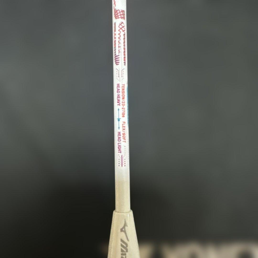 バドミントンラケット アルティウス02ソレア