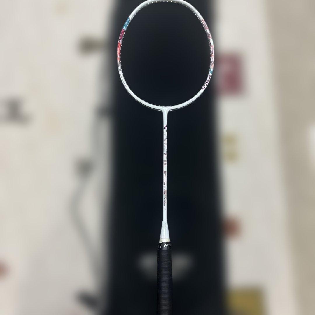 バドミントンラケット アルティウス02ソレア
