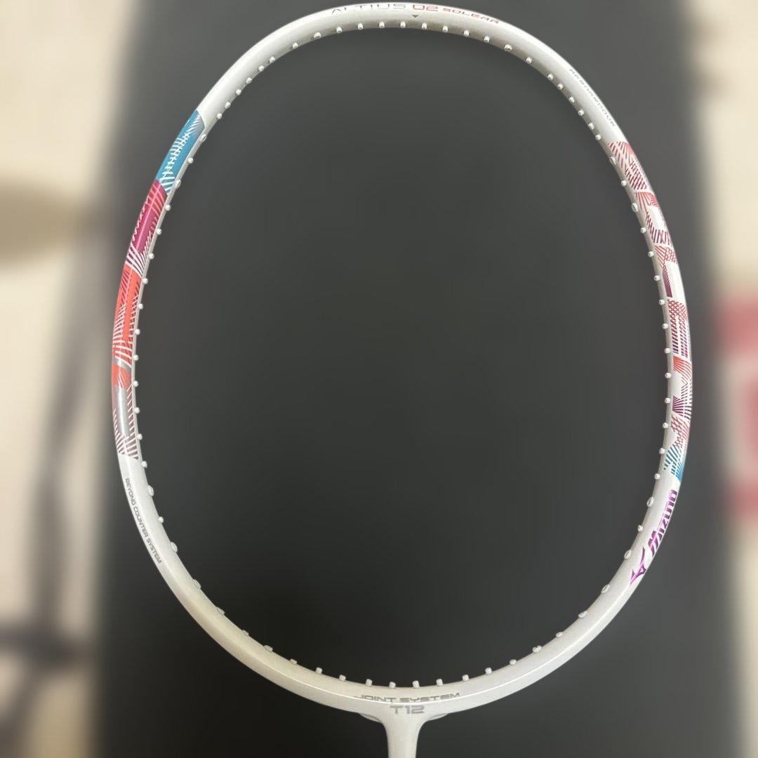 バドミントンラケット アルティウス02ソレア