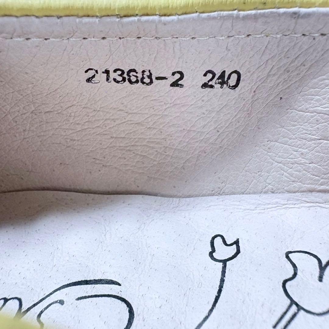 Estacion エスタシオン 小花立体フラワーモチーフ本革フラットパンプス