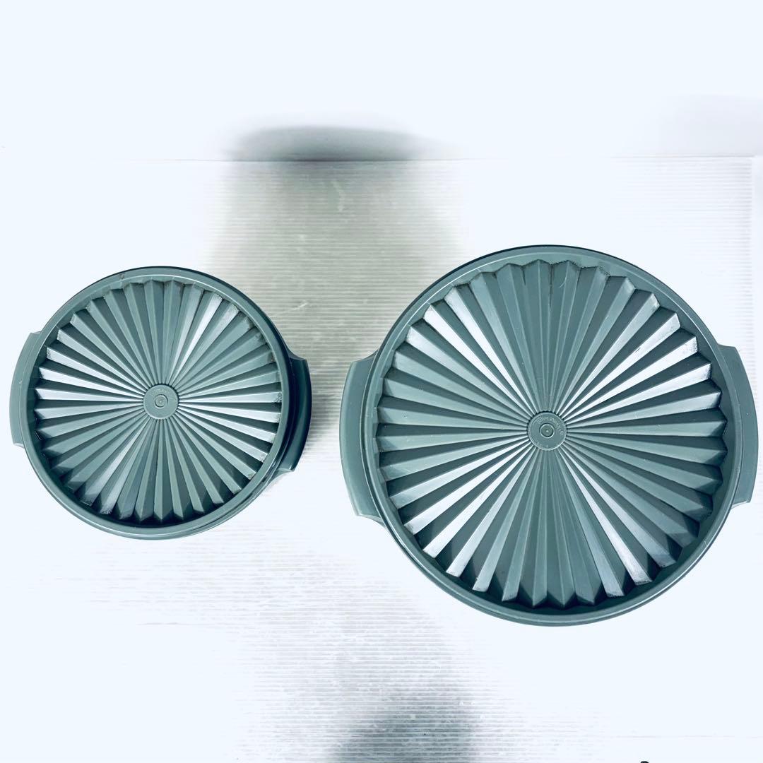 タッパーウエア　保存容器　グレー　大　中　2個セット