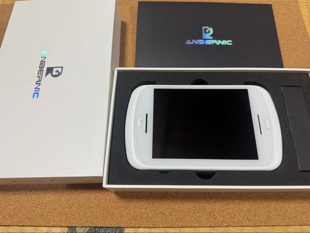 ANBERNIC RG Slide ホワイト