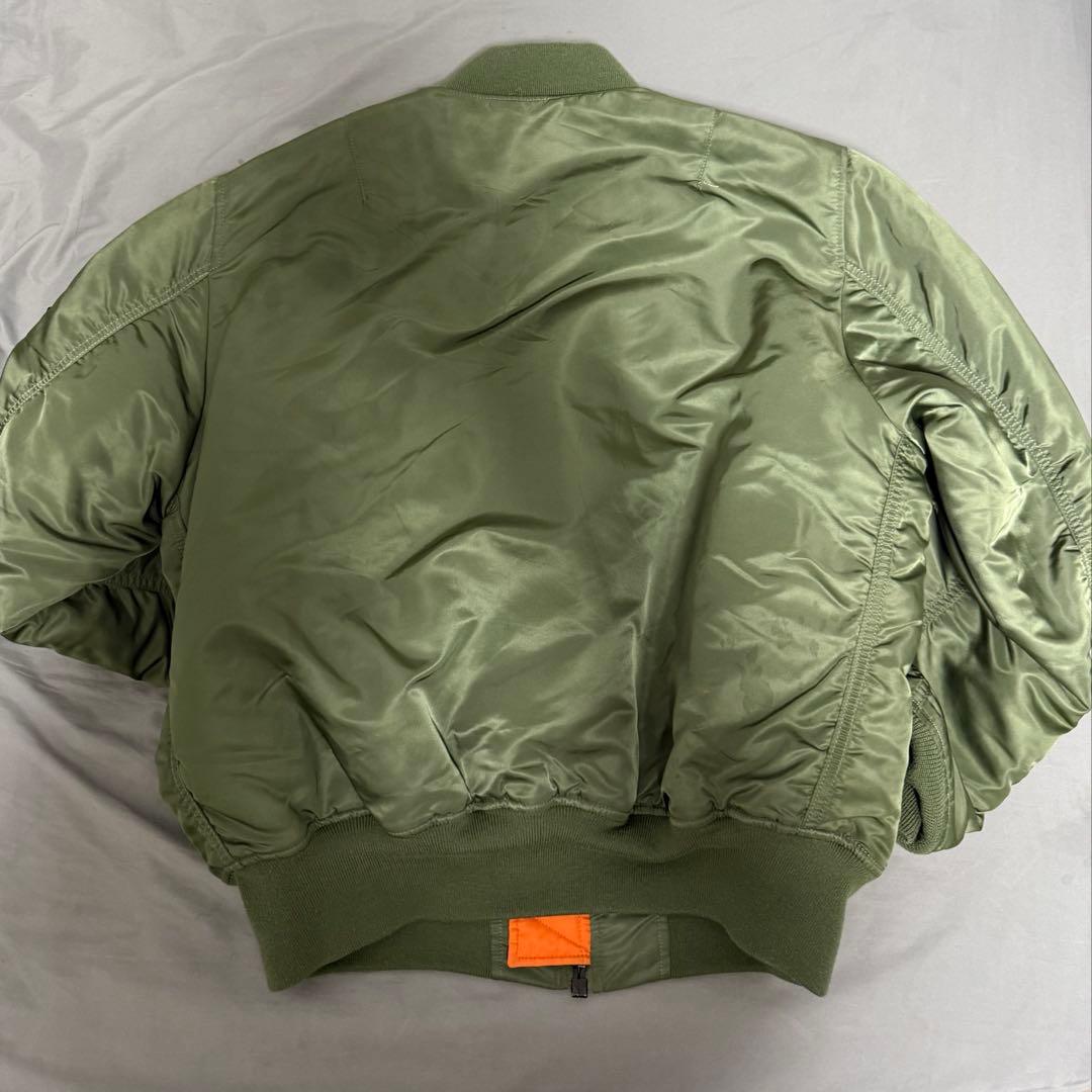 ALPHA INDUSTRIES MA-1ジャケット ボンバー