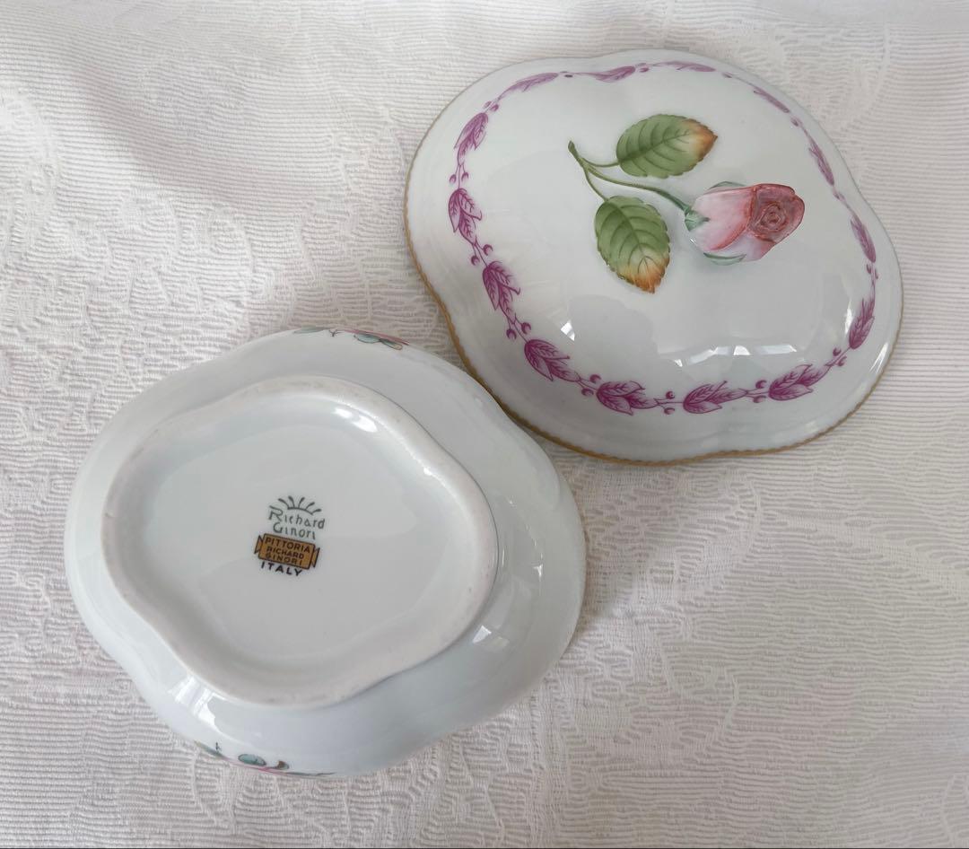 アンティークローズ　菓子入れ　リチャードジノリ