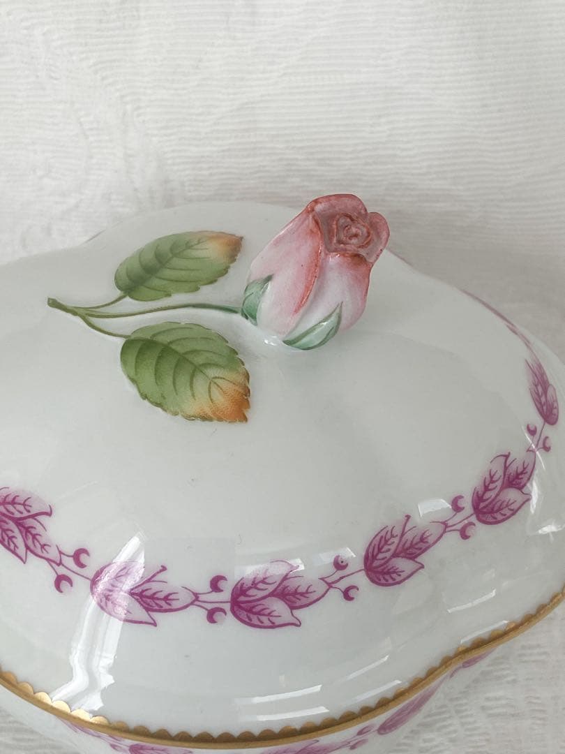 アンティークローズ　菓子入れ　リチャードジノリ