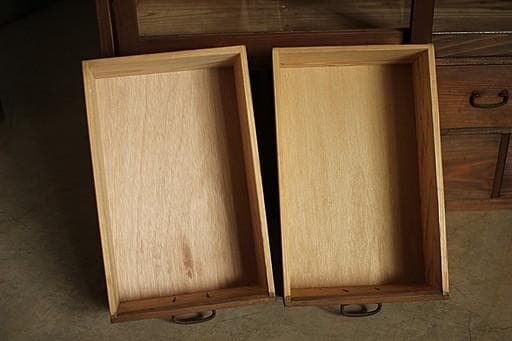 古い木製の格子ガラス戸棚×木製引き出し7杯　食器棚　水屋　キャビネット　古家具