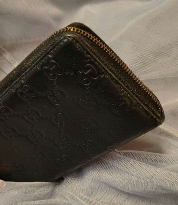 GUCCIグッチ 長財布 レザー ラウンドファスナー シマGG ブラック