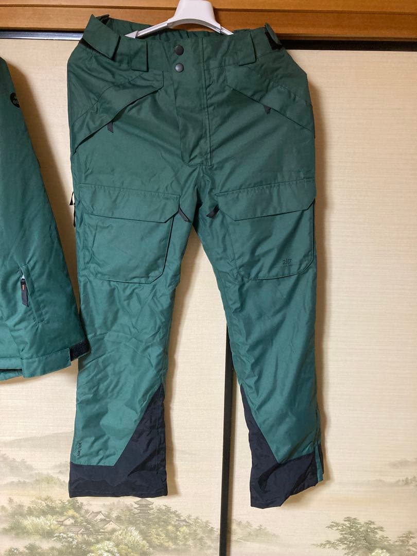 グリーンスキーウェアセット（ジャケット・パンツ）