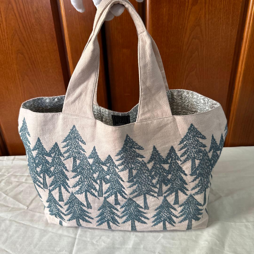 美品　minä perhonen ランド　シアター　木のデザイン トートバッグ