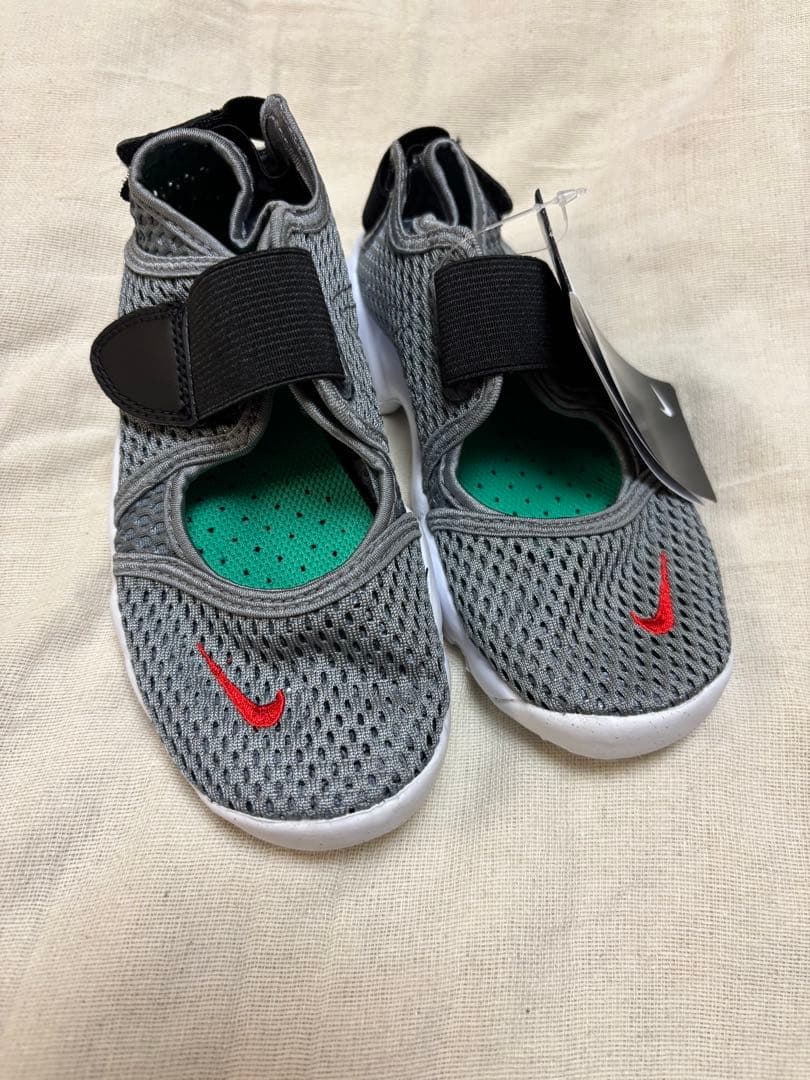 Nike リフト 2 【サイズ19cm】