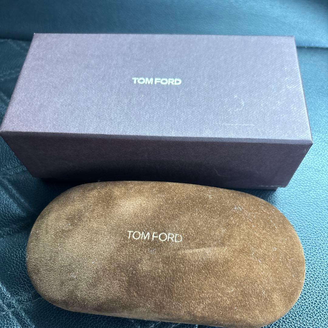 ぴ*️様 TOM FORD TF367 偏光サングラス ケース付き