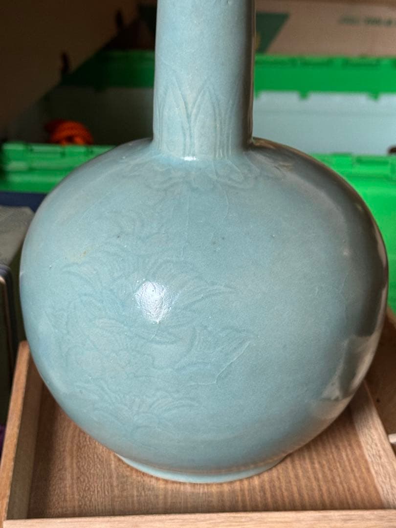 ‼️最後の値段‼️リサイクルFORT‼️唐物⑨‼️中国製の青磁が美しい一輪挿し花瓶‼️箱入