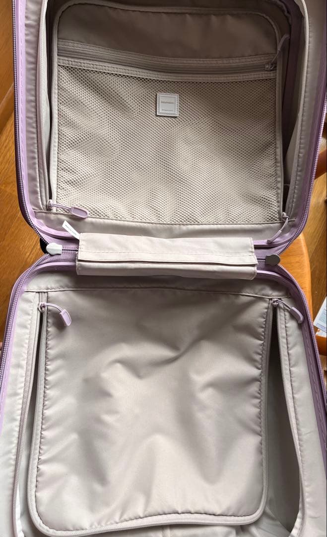 33L イノベーター スーツケース グッドサイズ スリム 多機能