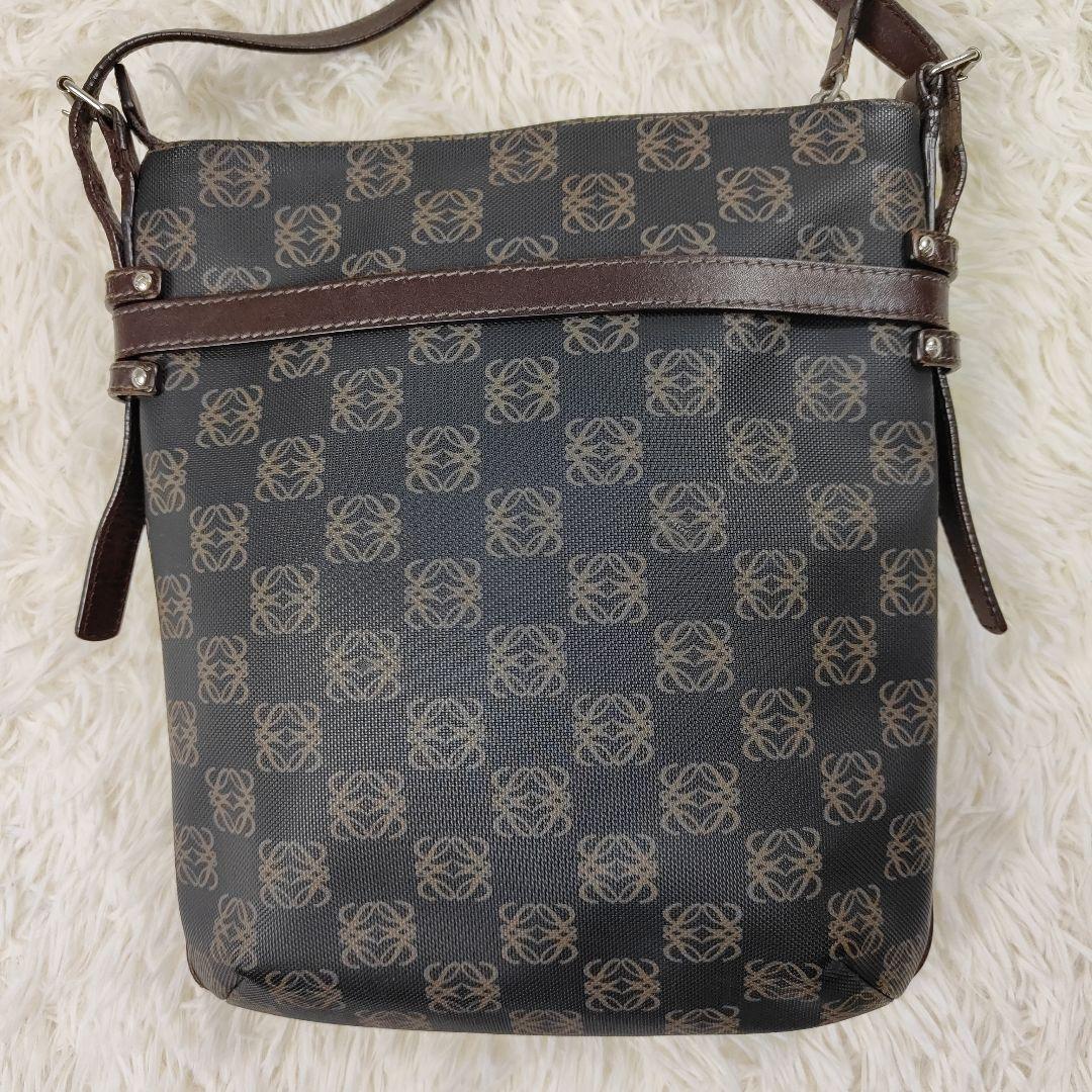 本日限定価格　ロエベ　ショルダーバッグ　アナグラム　リピート　PVC　ポーチ