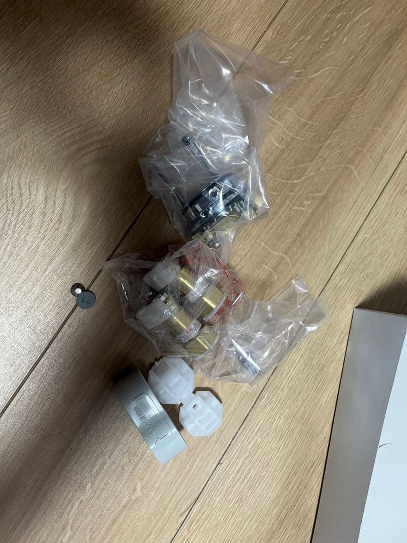 LIXIL ナビッシュ 乾電池式タッチレス水栓SF-NAB454SYX ジャンク