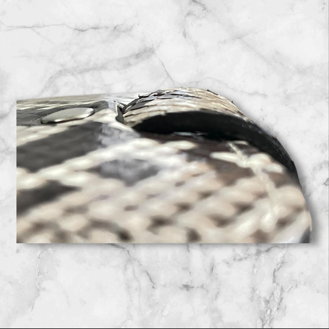 KC,s パイソン 二つ折り財布 バイソンコンチョ 本革 箱付