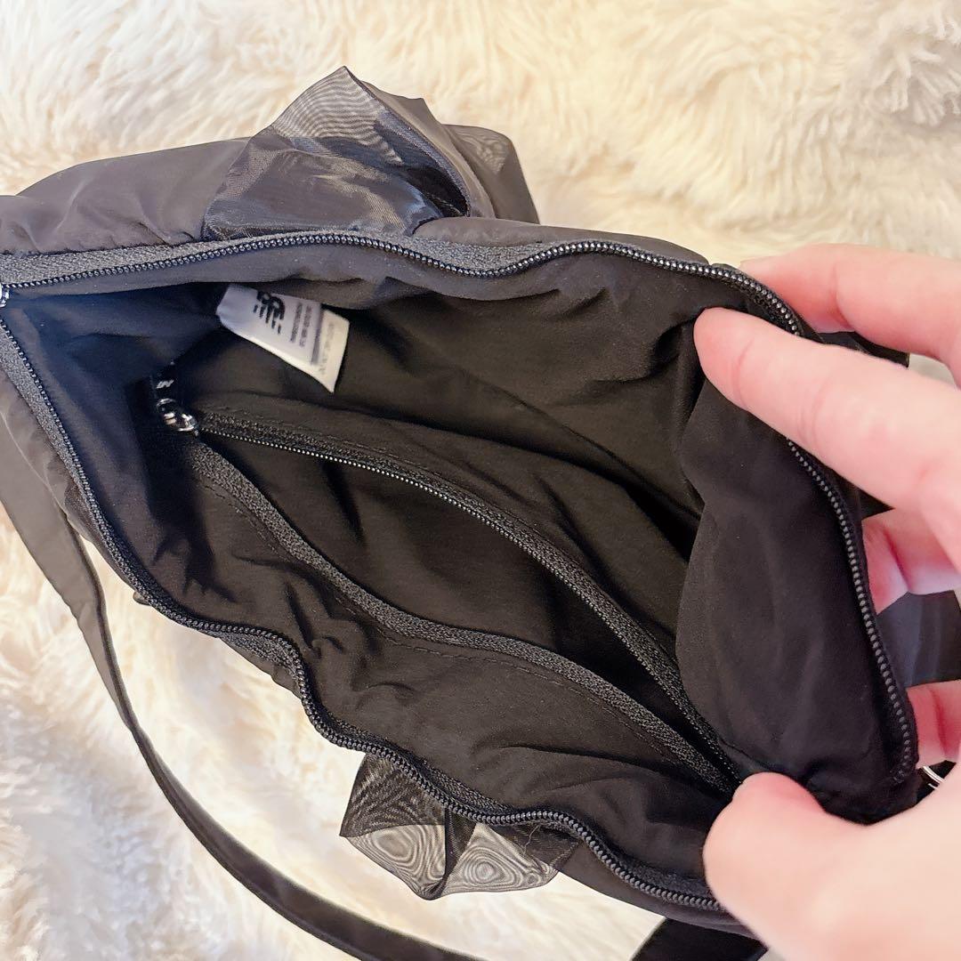 ニューバランス ミニベラバッグ ショルダーバッグ フリル 海外限定 黒