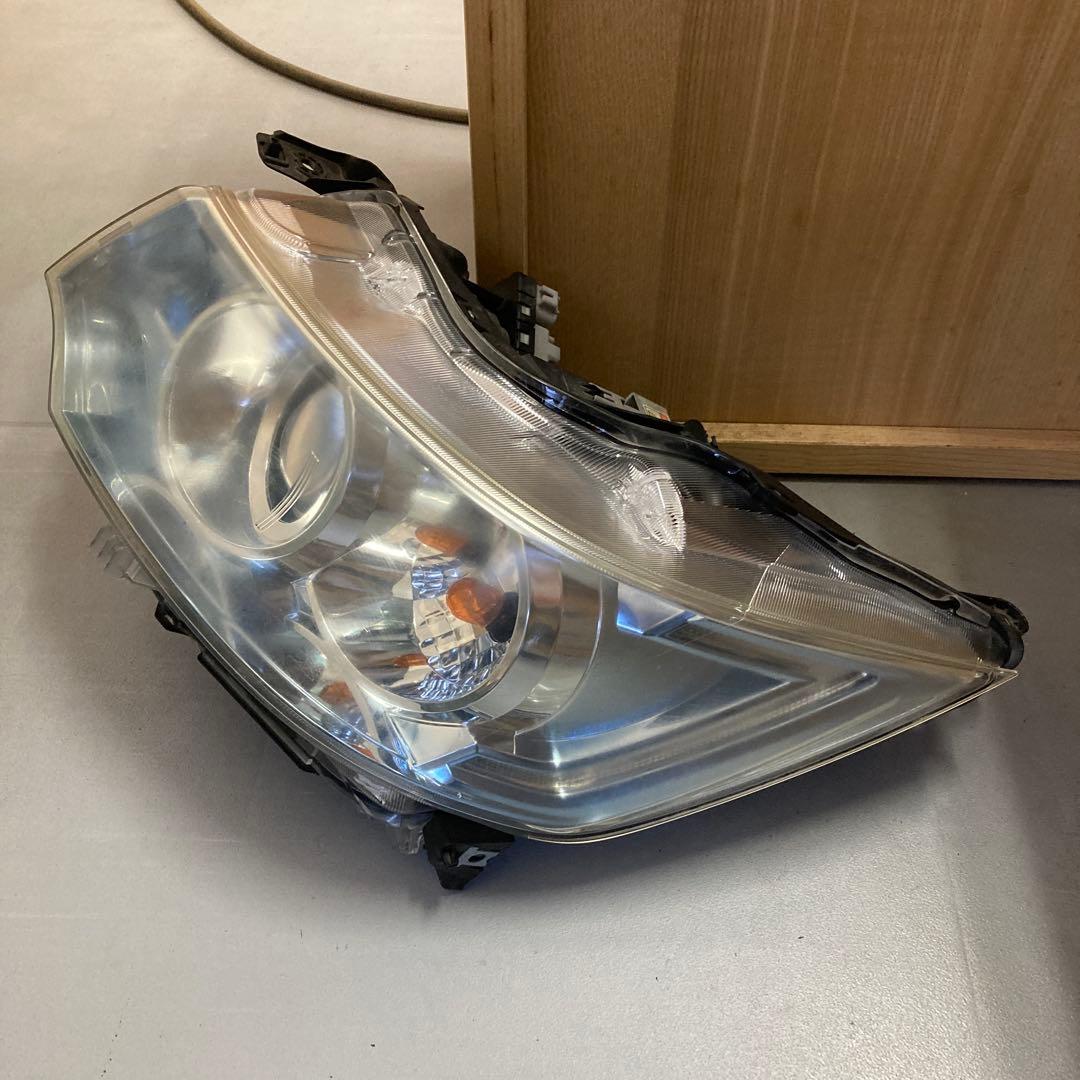 MH44（ワゴンRスティングレー）ヘッドライト
