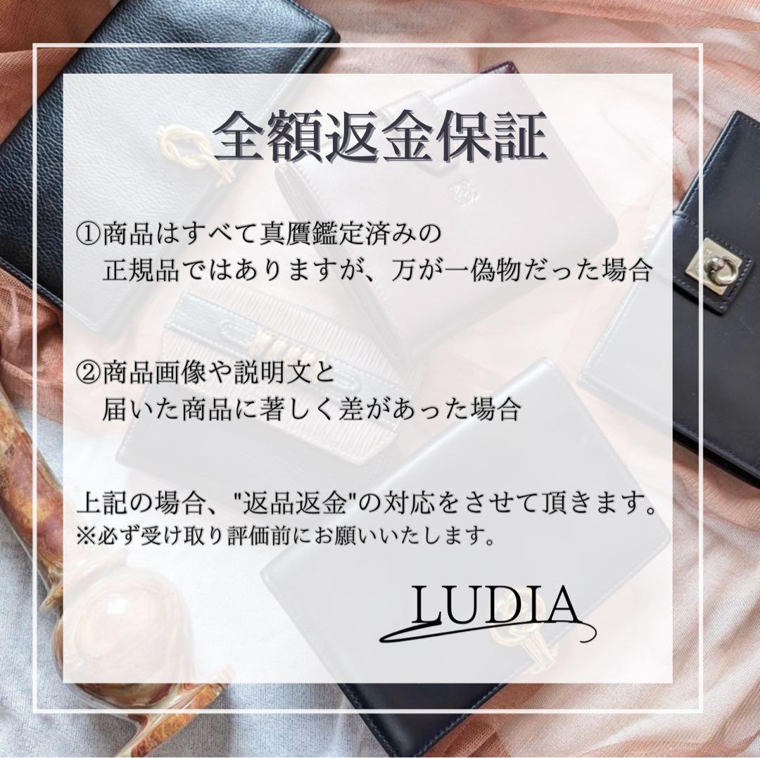 ✨未使用展示品・箱保証書付き✨　PRADA ミニ財布　サフィアーノレザー　L字