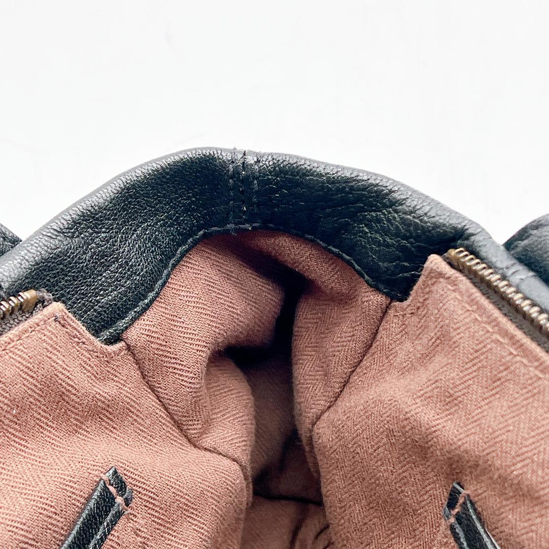 美品 genten ハンドバッグ ゴートレザー 横長 ロゴ型押し f643