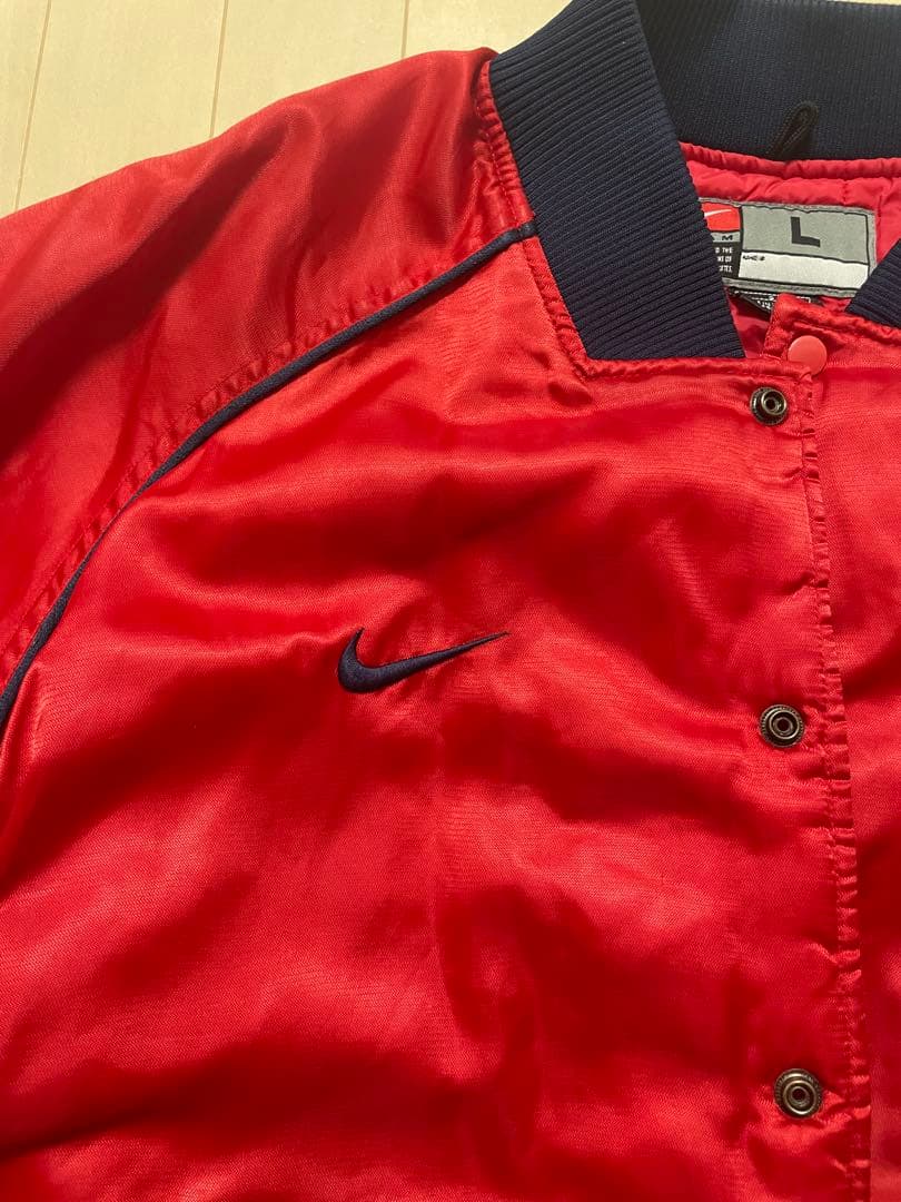 Nike Yankees スタジャン レッド