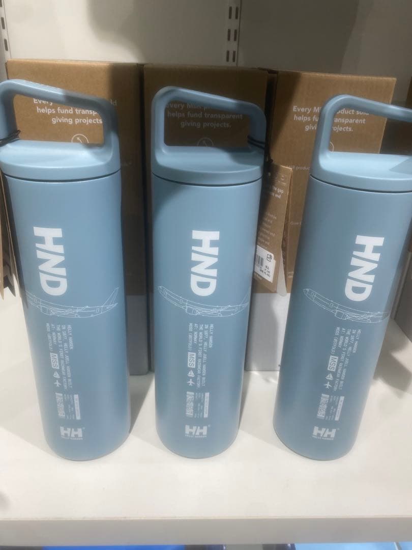 とみた様ヘリーハンセン　羽田空港限定　HND ステンレス水筒 ホワイト・ブルー