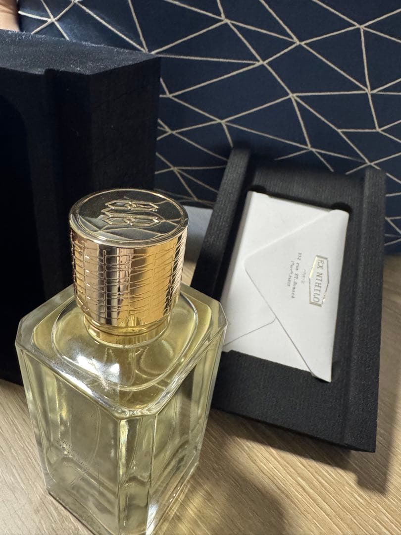 EX NIHILO 香水 ユニセックス