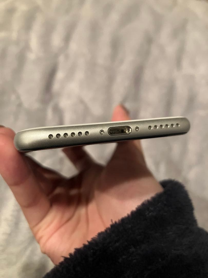 iPhoneSE 第2世代 ホワイト 本体