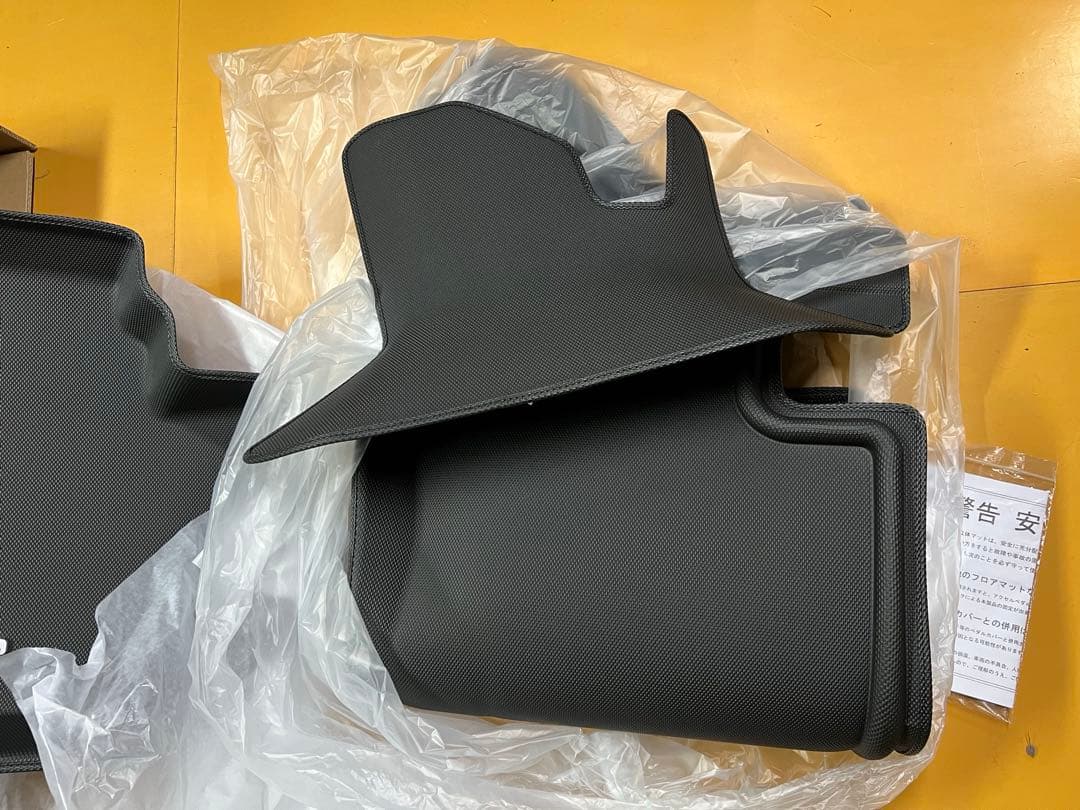 フロアマット　 Clazzio ハイエース　200系　標準ボディ