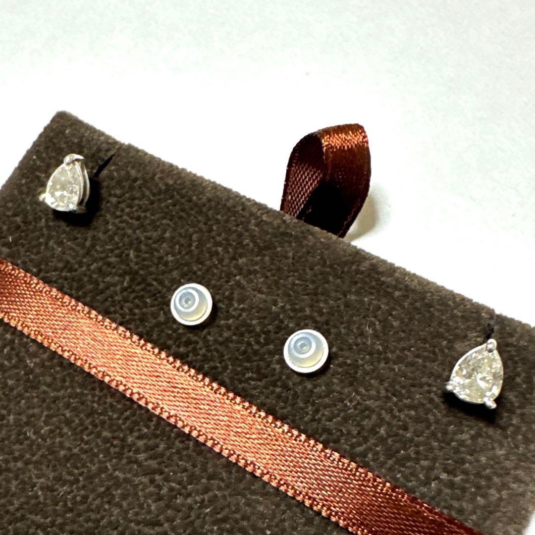 ダイヤモンド　ペアシェイプピアス　プラチナ900 鑑定書付き