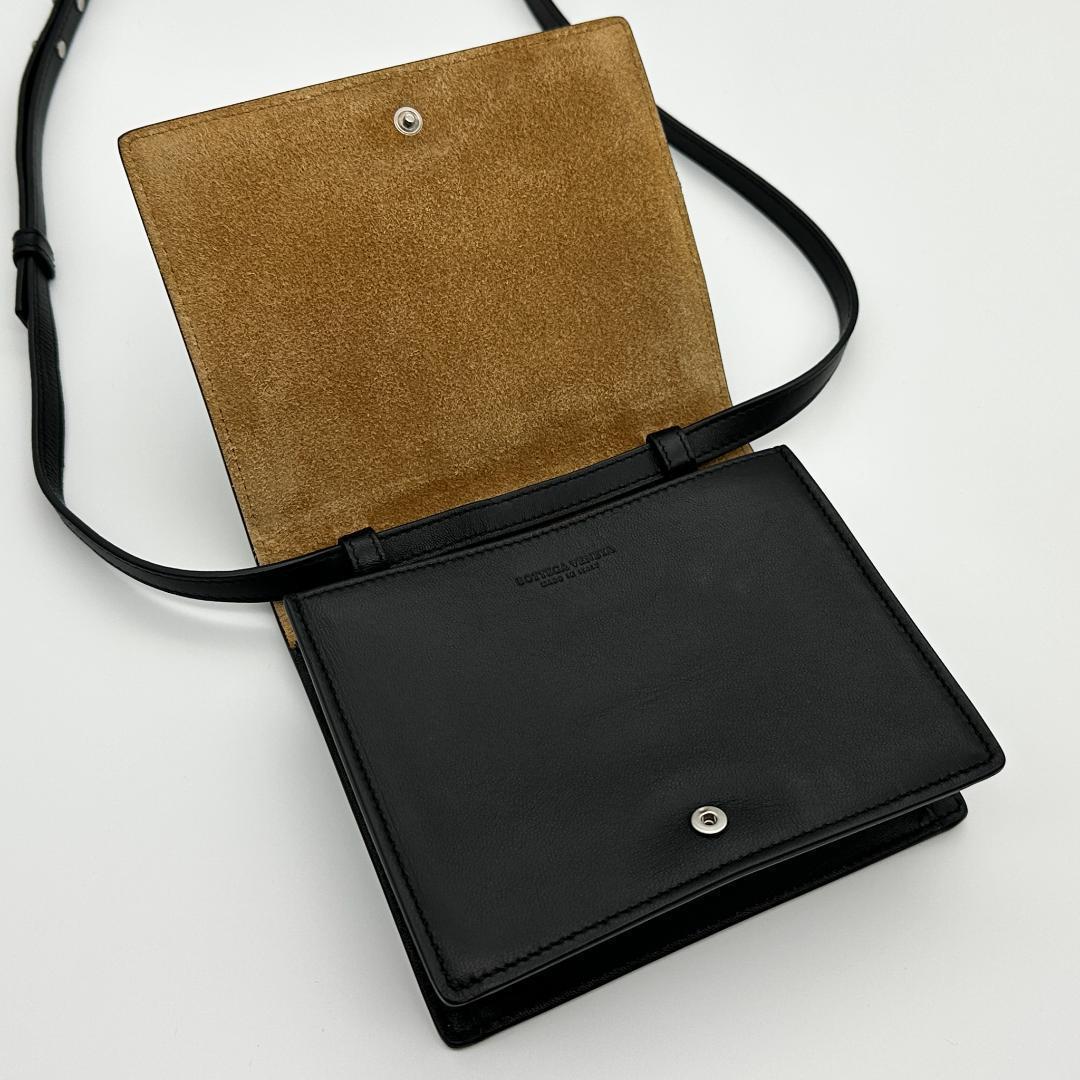 【極美品】ボッテガヴェネタ　イントレチャート カセット　ミニ　ショルダー　黒