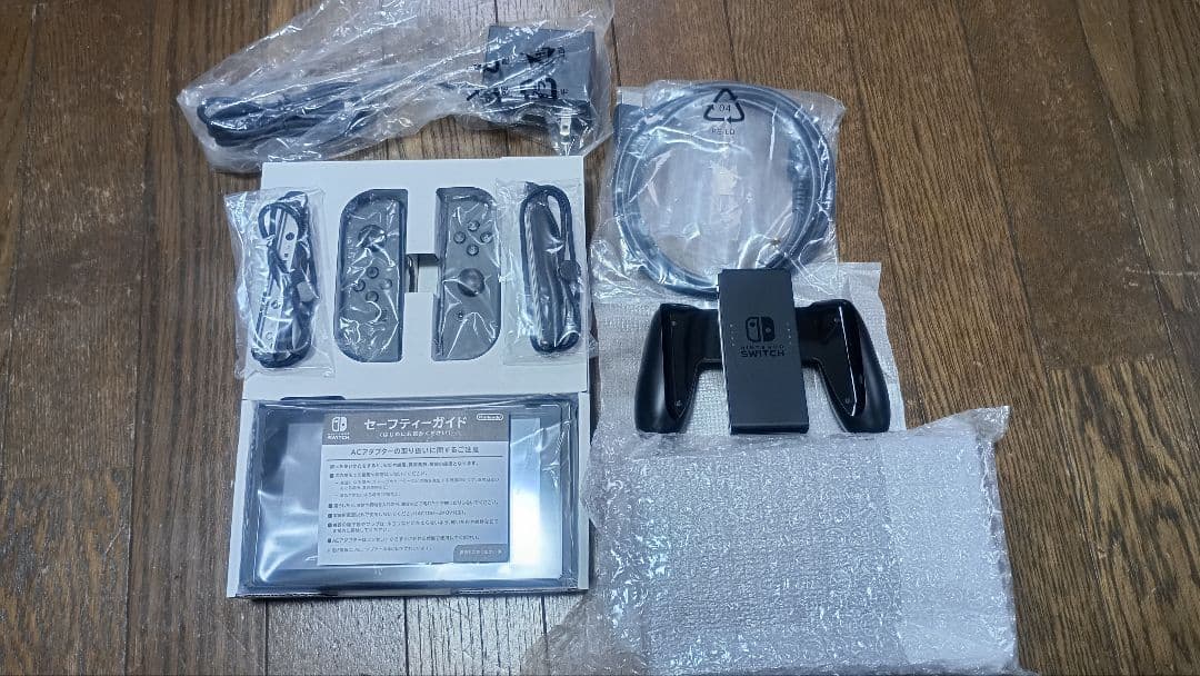 舌*シ様 Nintendo Switch 本体