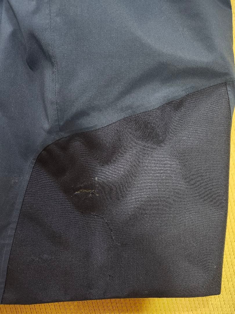 ゴールドウィン スキーウェア　上L　下L-S 　パンツの裾が長い方　必見！