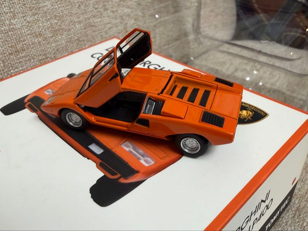 d*9様 TOMICA ランボルギーニ LP400