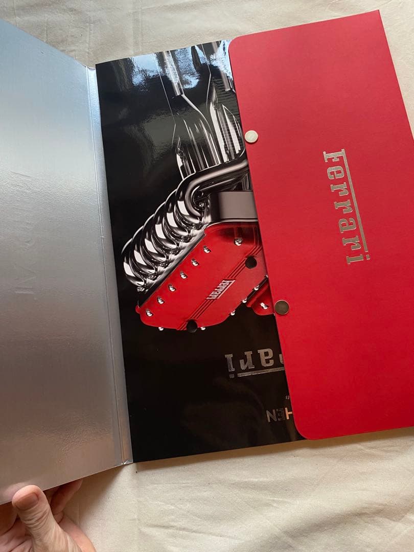 TASCHEN FERRARI アートブック
