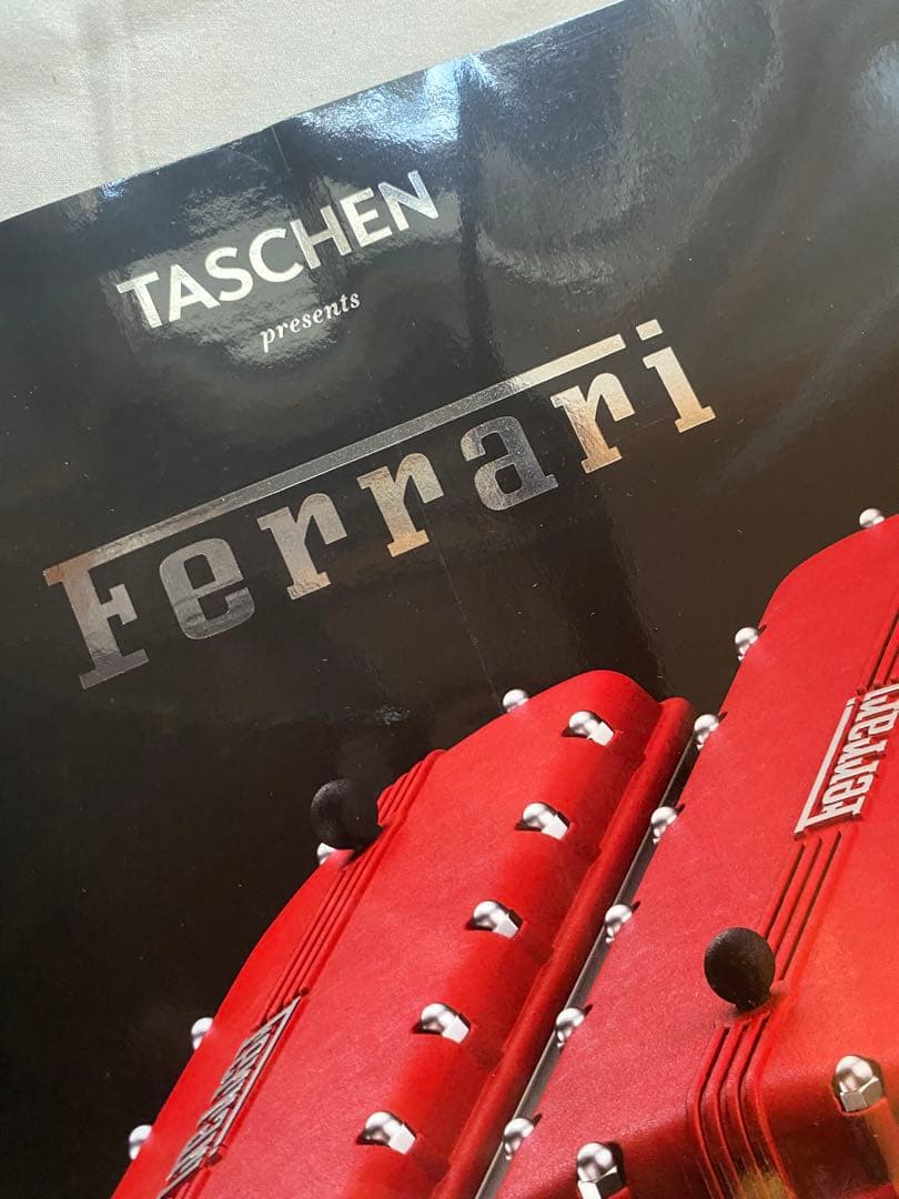 TASCHEN FERRARI アートブック