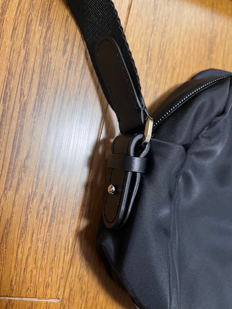 アニエス・ベー　ショルダーバッグ　ブラック