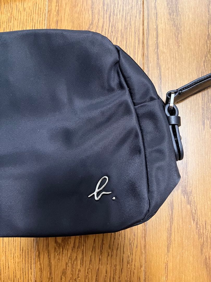 アニエス・ベー　ショルダーバッグ　ブラック