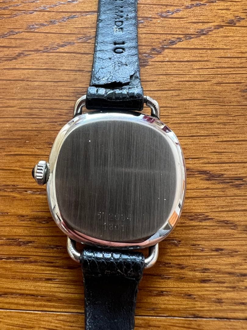 手巻き時計　ボームアンドメルシエ