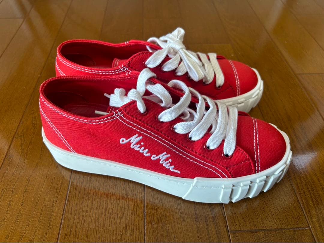 Miu Miu レッド スニーカー 36