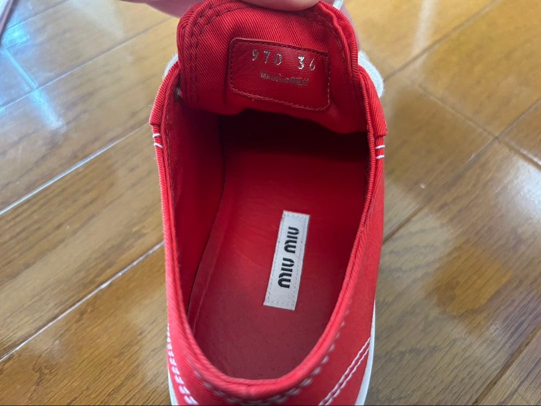 Miu Miu レッド スニーカー 36