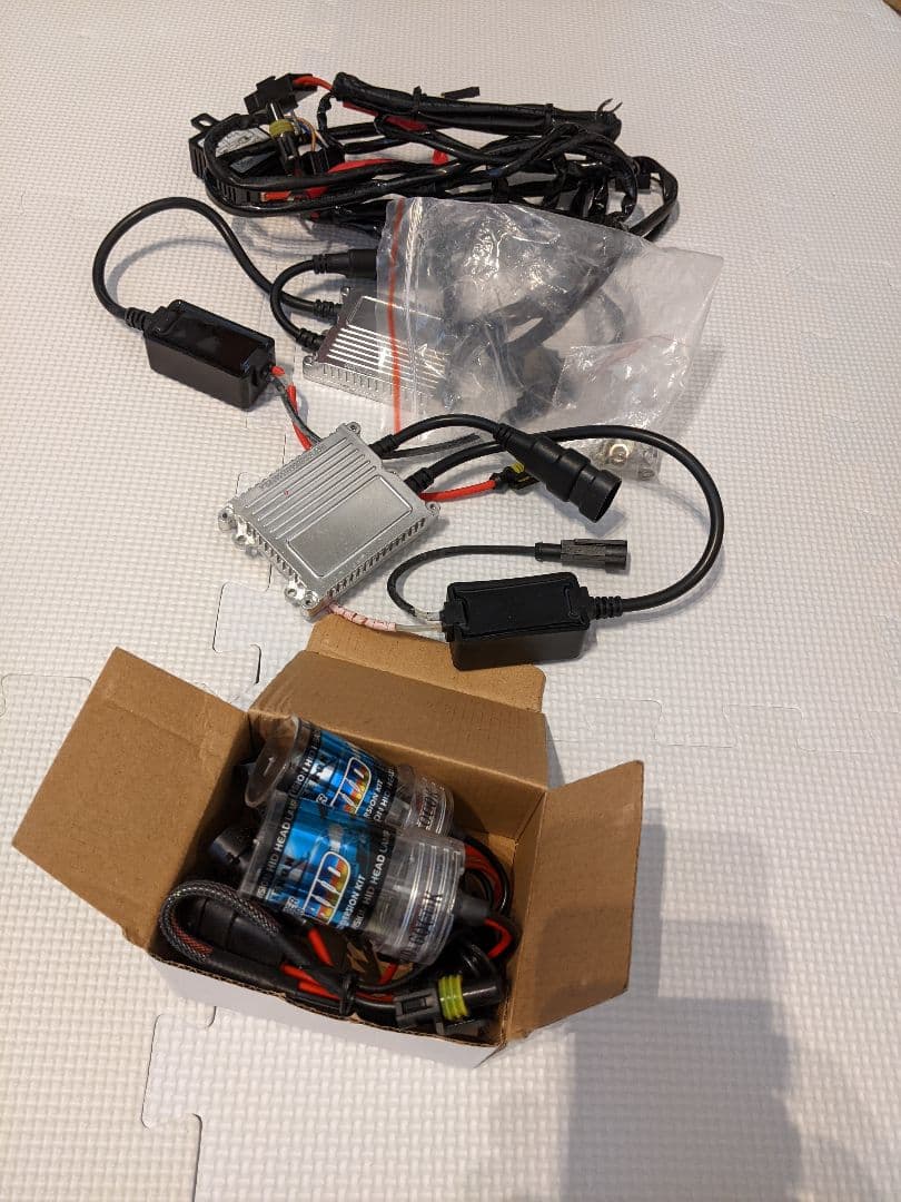 プレオ・サニー用　HID 新品