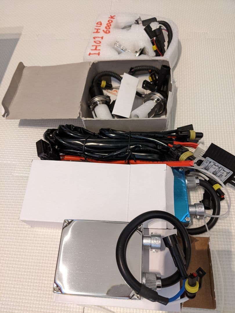 プレオ・サニー用　HID 新品