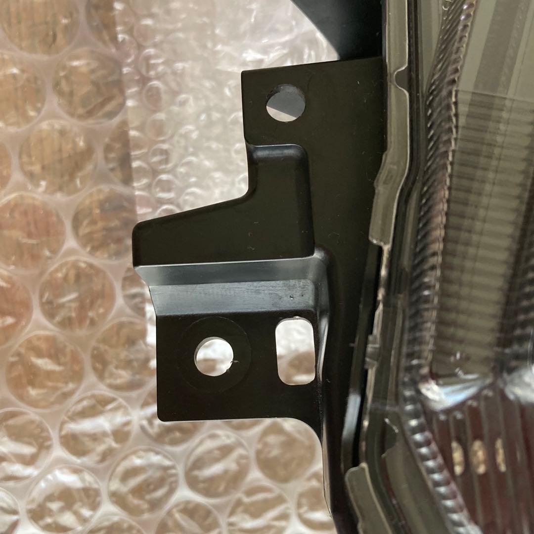 (中古品)いすゞエルフ純正ヘッドライト(左)　送料込み