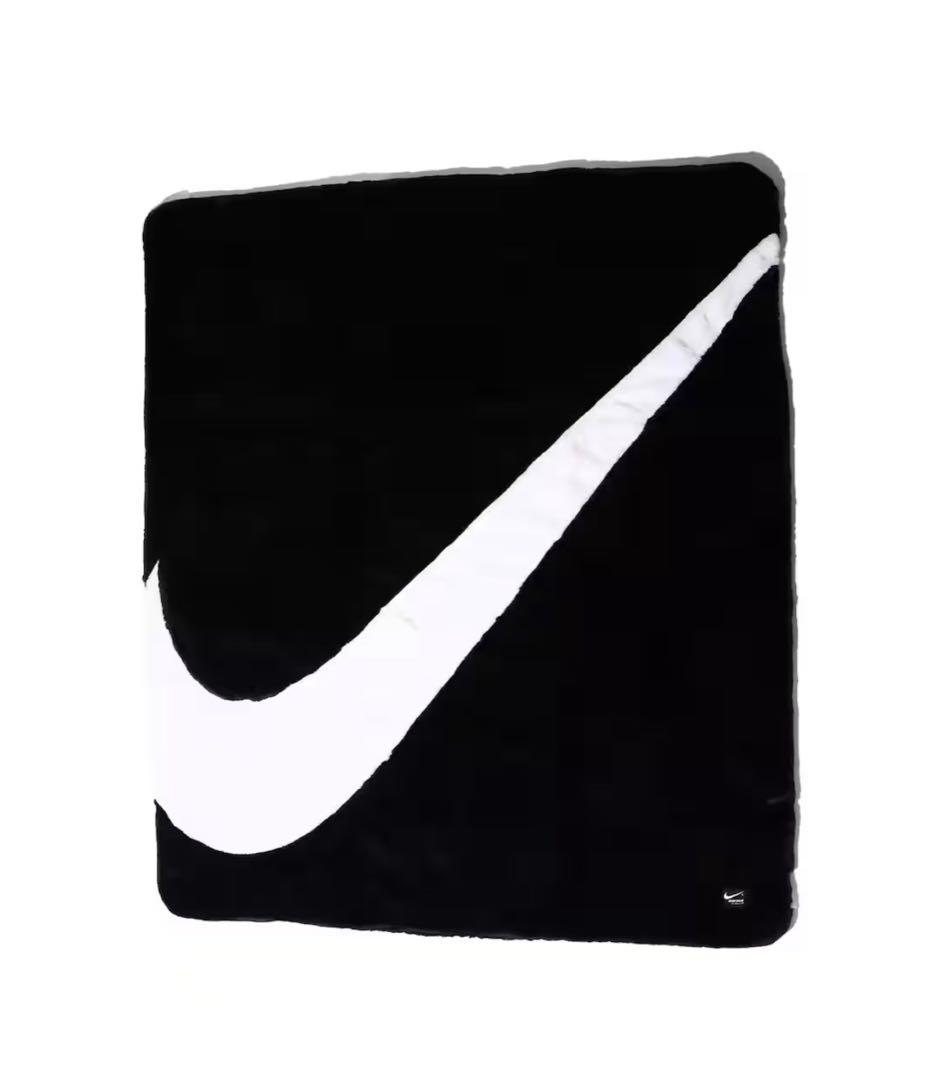 NIKE ウィメンズ NSW ブランケット フェイクファー スウォッシュ