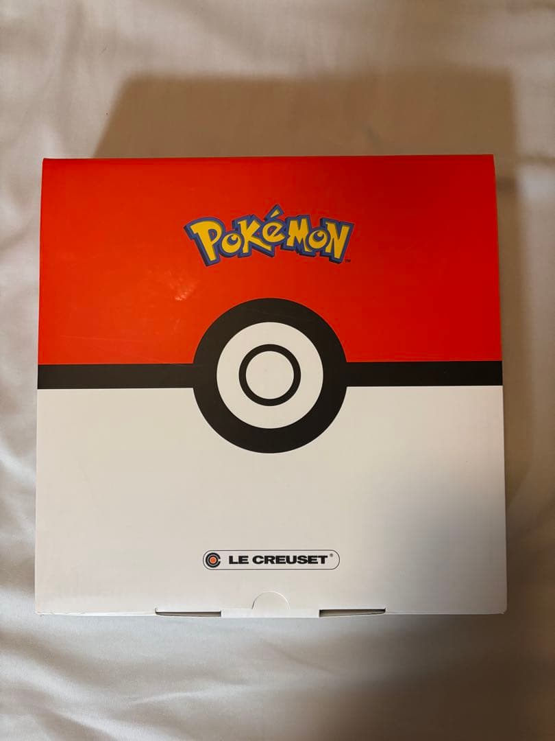 ポケモン モンスターボール型皿 LE CREUSET